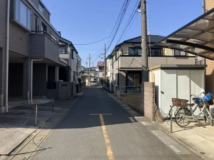 落ち着いた住環境の前面道路!ゆったりとした雰囲気が魅力です☆
