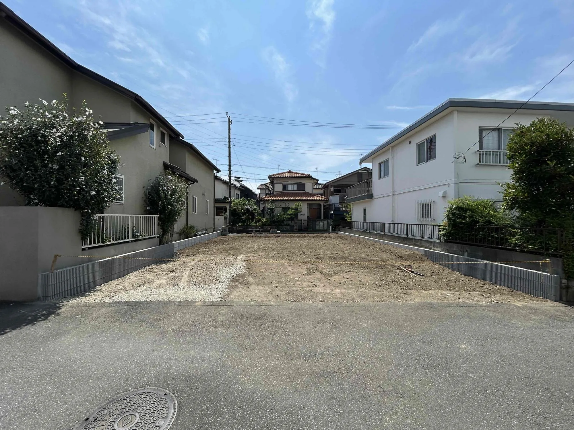 現地外観写真(2026年7月撮影)
横浜市営地下鉄「下飯田」駅徒歩圏内!
2駅利用可能で主要駅へのアクセスも良いです。