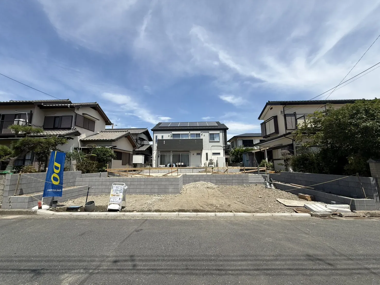 販売現地