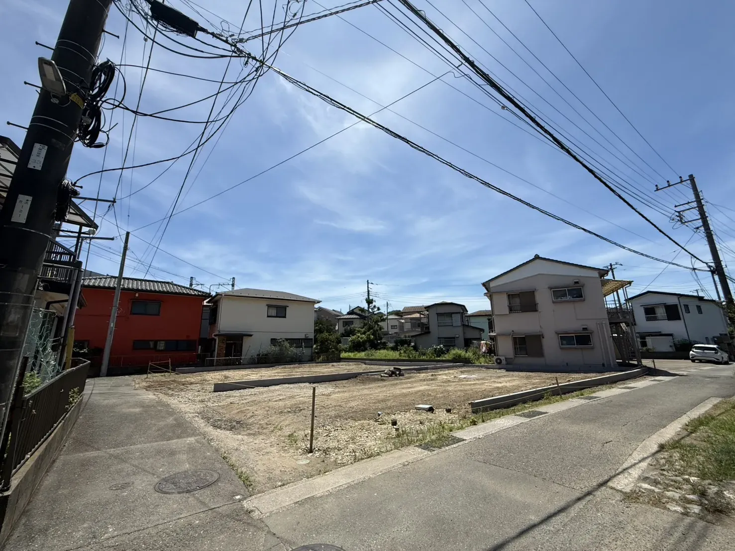 販売現地