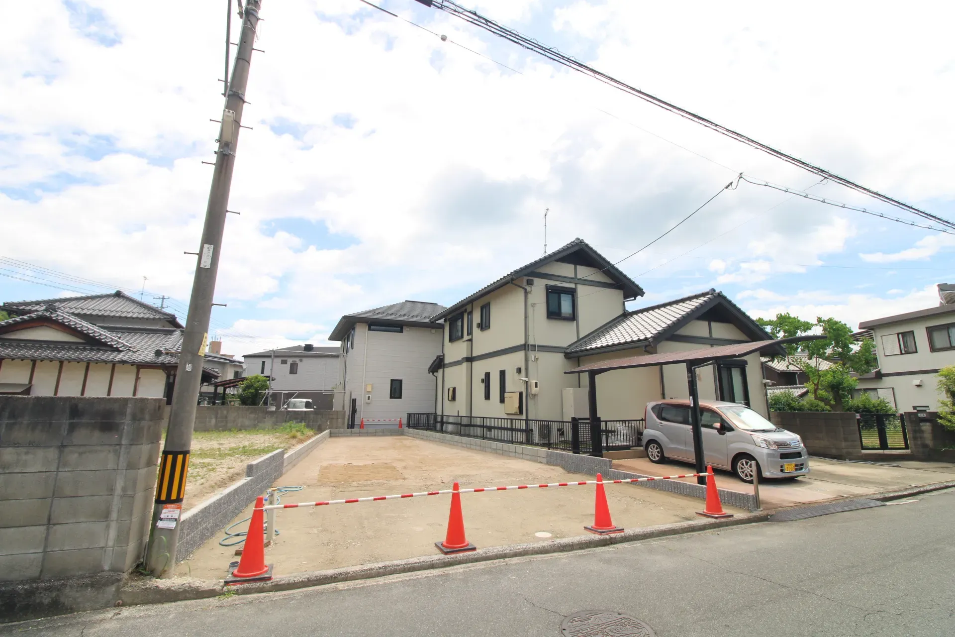 前面道路から見た宅地