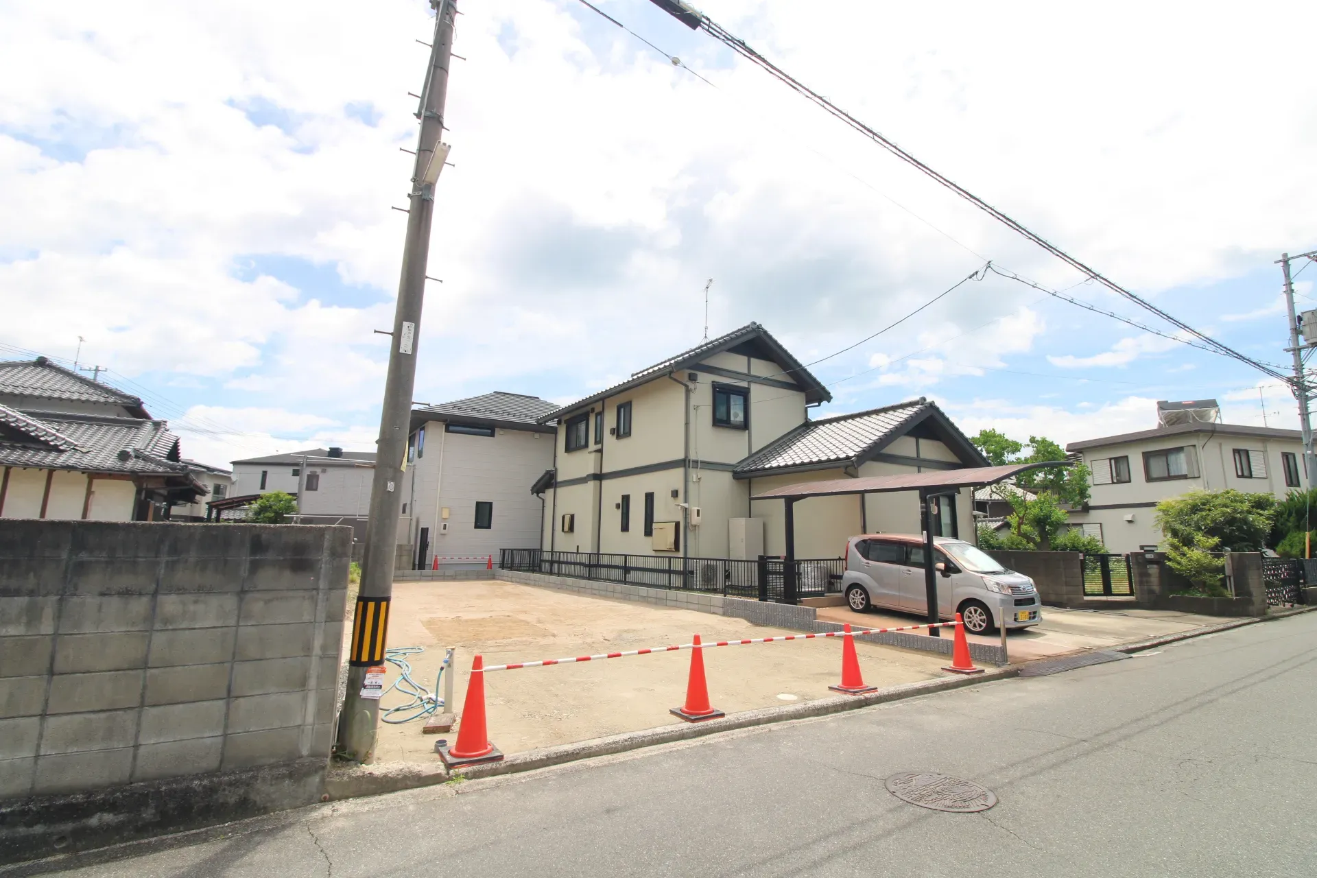 前面道路から見た宅地
