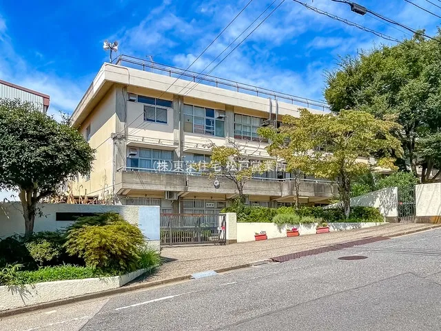 松戸市立根木内中学校(徒歩約9分)