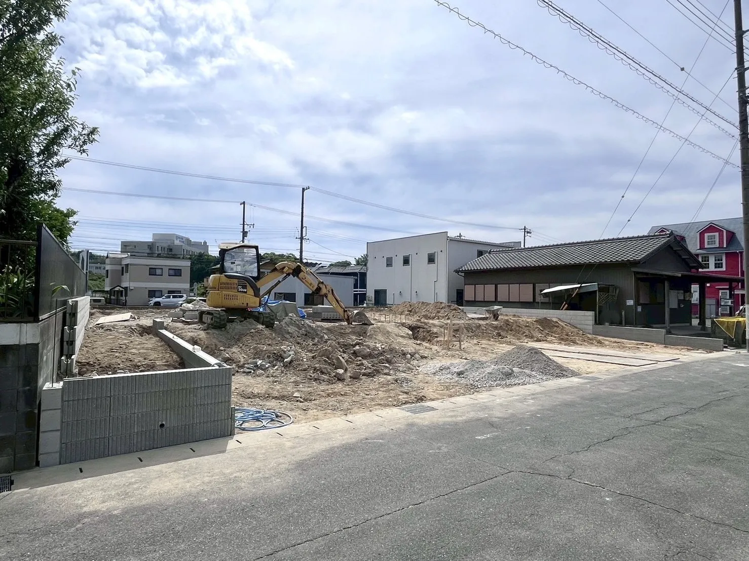 販売現地