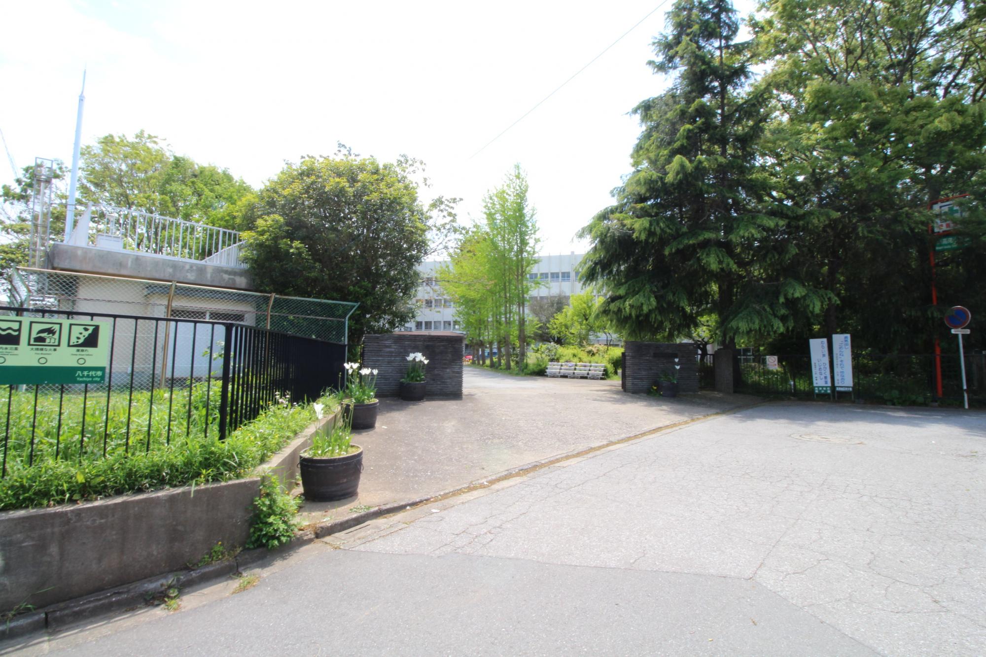 八千代市立南高津小学校