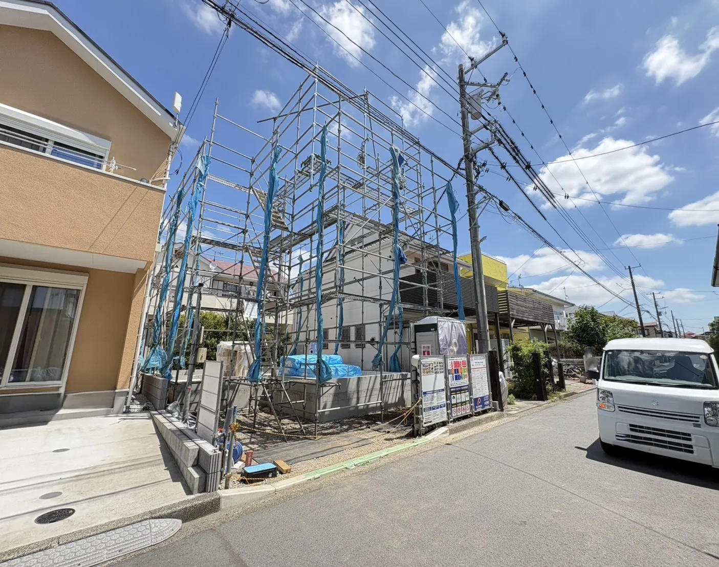 販売現地