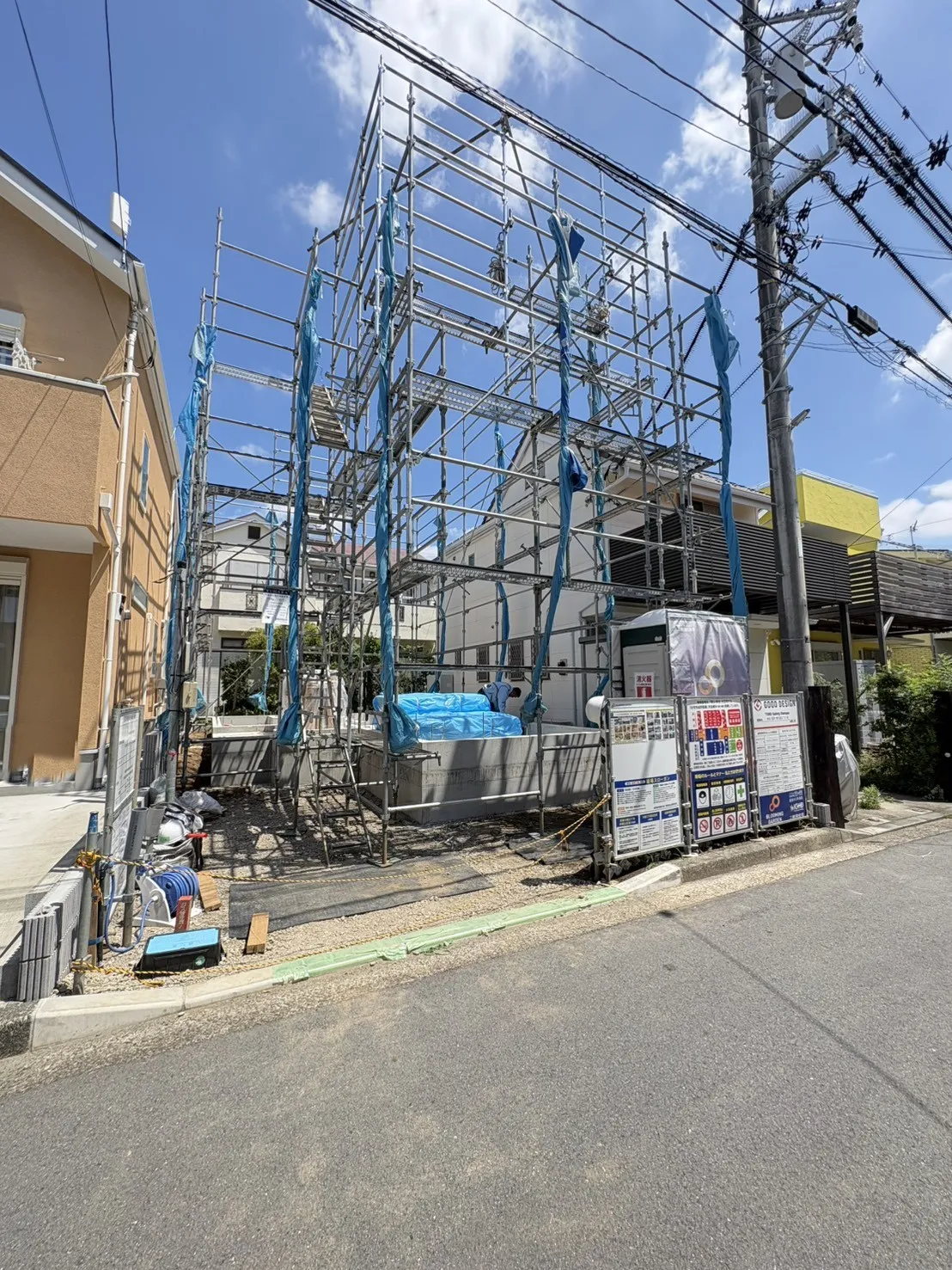 販売現地