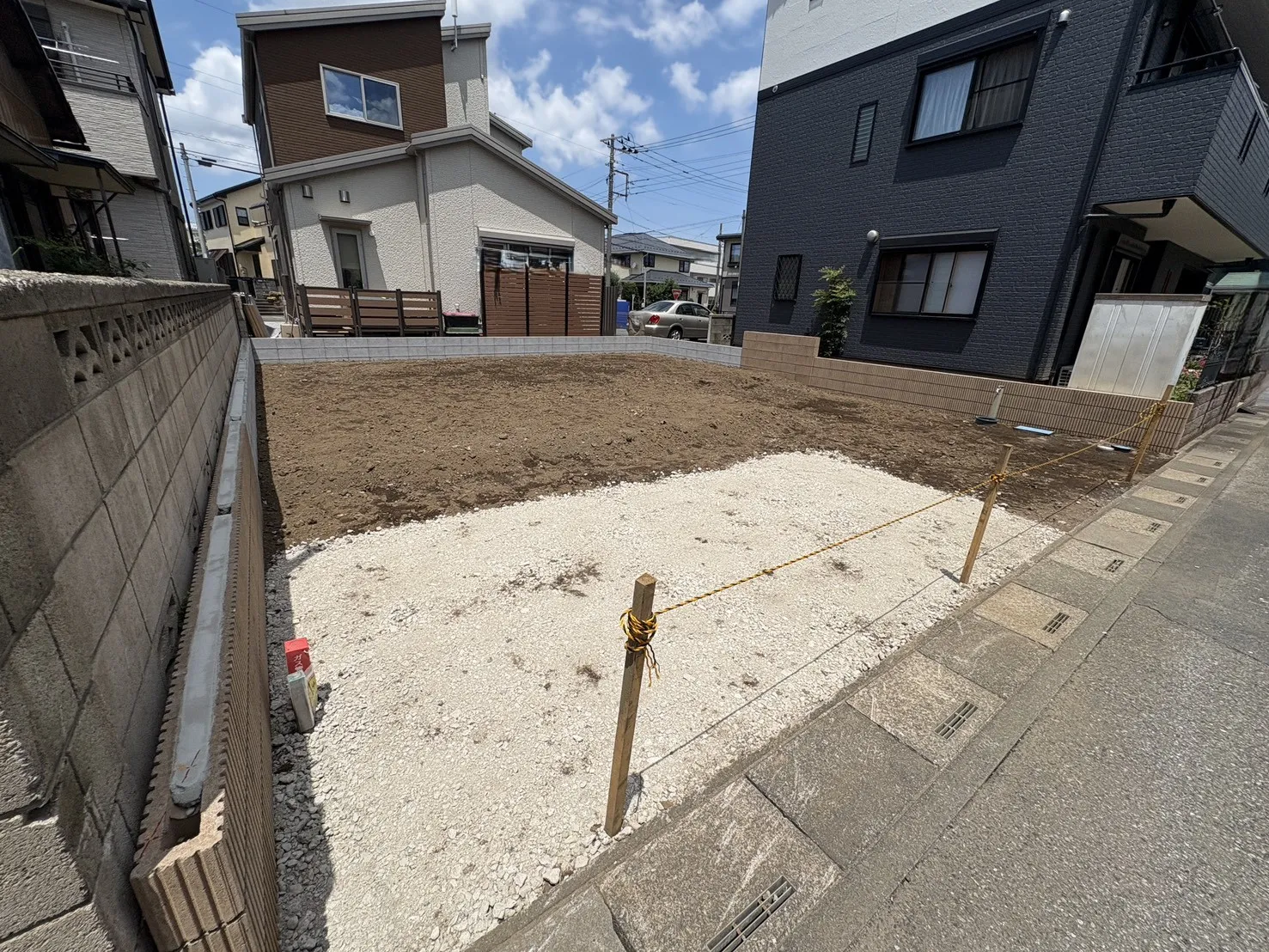 【外観写真】LDKは17帖の広さに折上天井を採用。隣接する和洋室とあわせて、ご家族がゆったり過ごせる空間を実現しました。