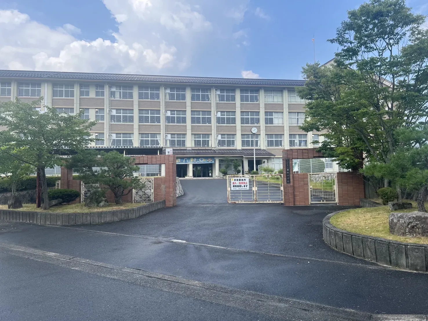 【大津市立真野中学校】