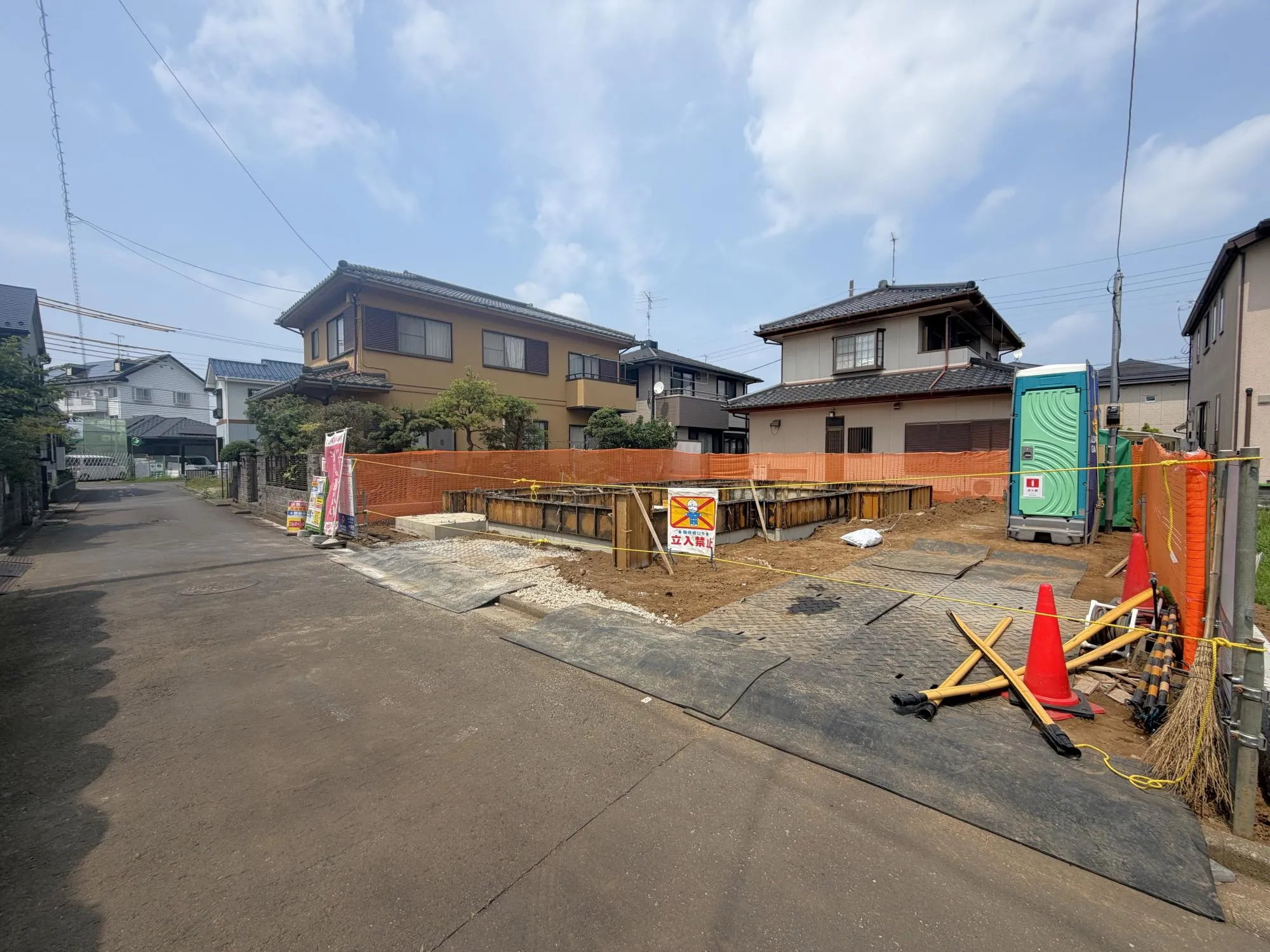 基礎工事中