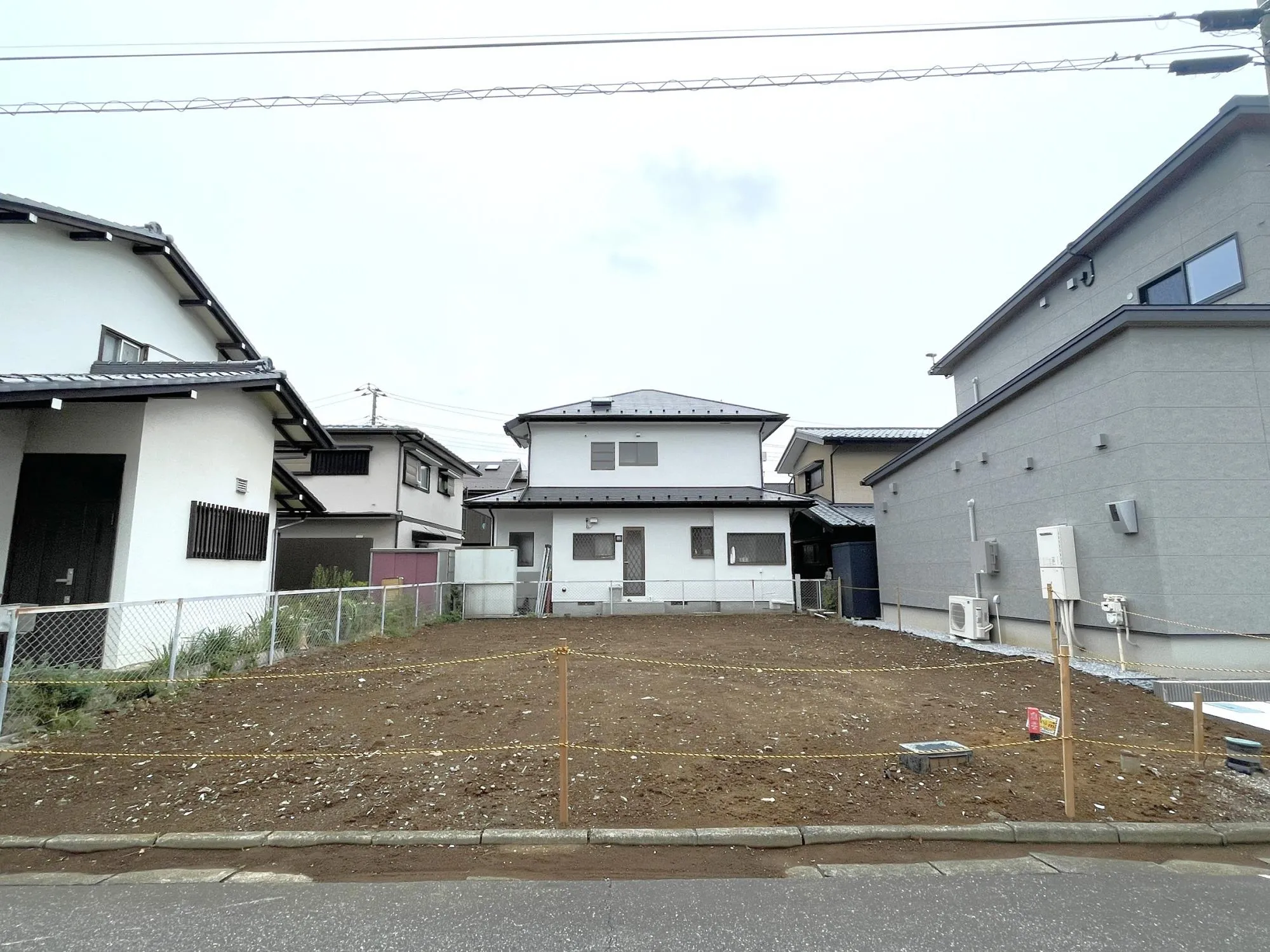 【外観写真】お子さまとのお散歩や休日のリフレッシュに嬉しい公園が身近に揃う、子育て世帯に優しい住環境です。