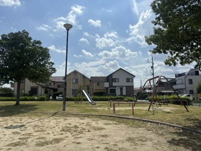 鳴海赤松西公園