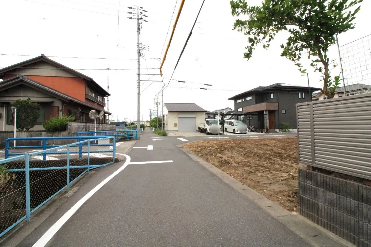 6月22日撮影 南側道路(東→西)