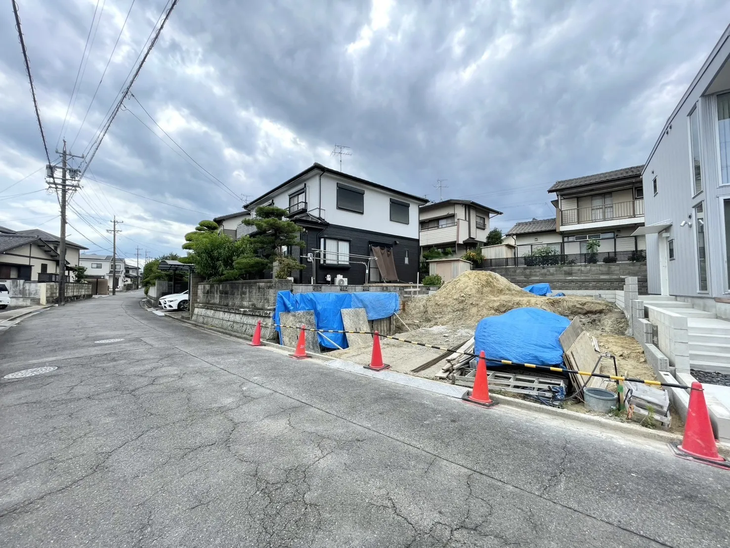 販売現地