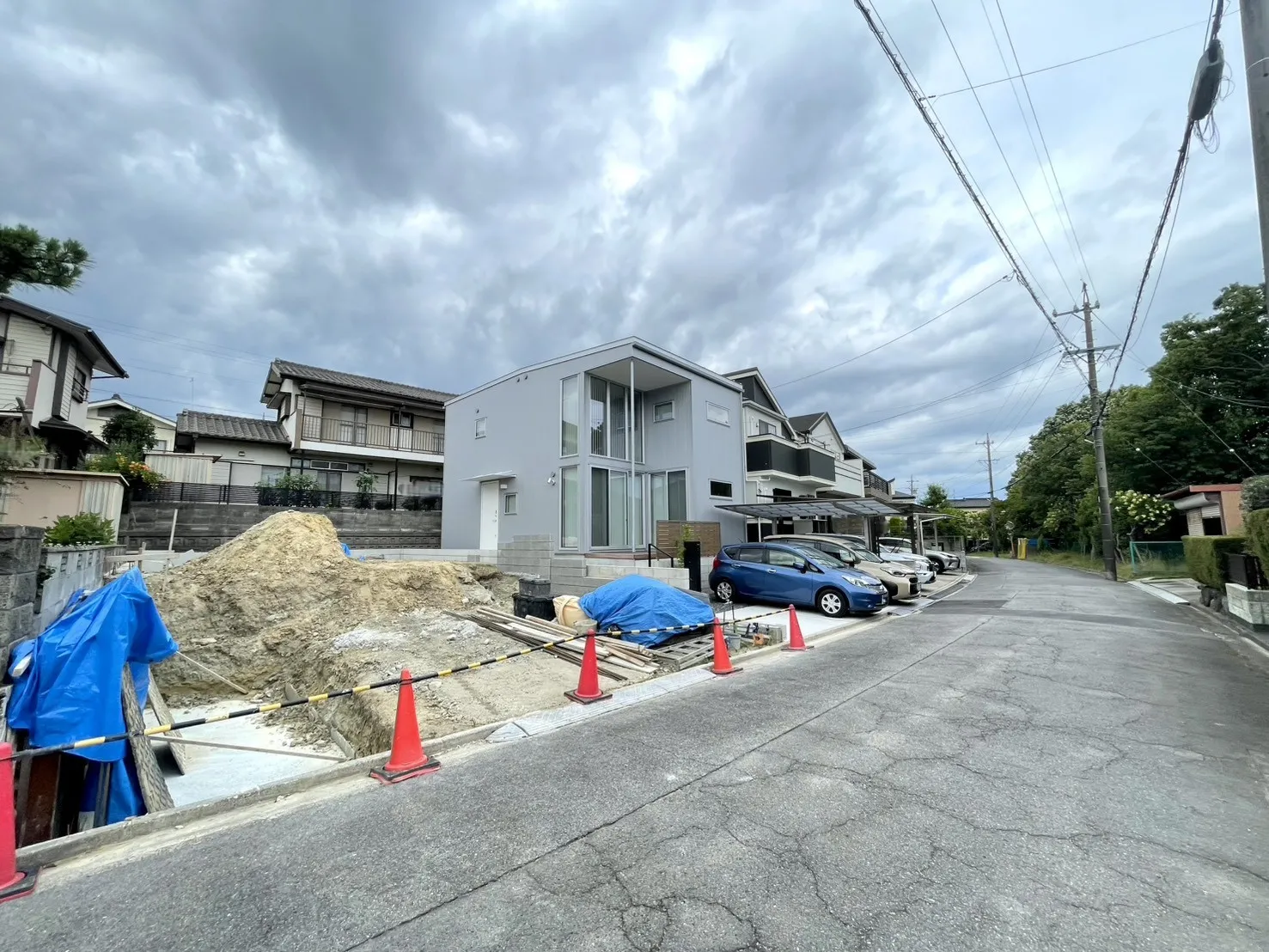 販売現地