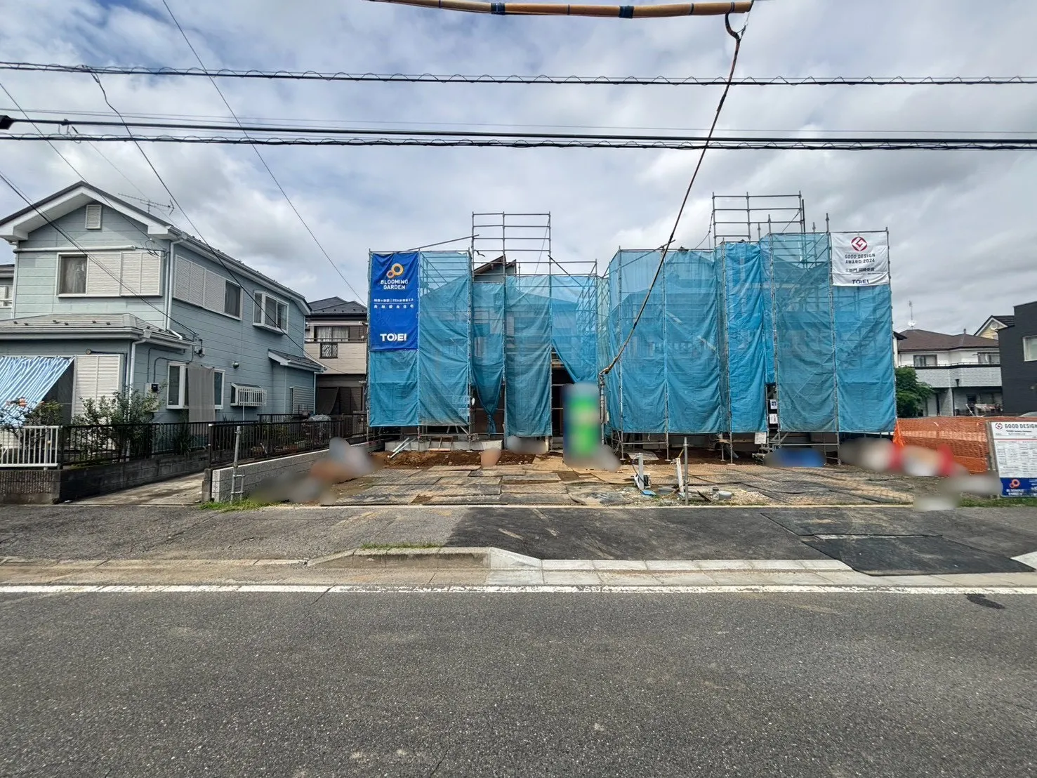 【現地写真　左から1号棟、2号棟】(2026.8.31撮影)