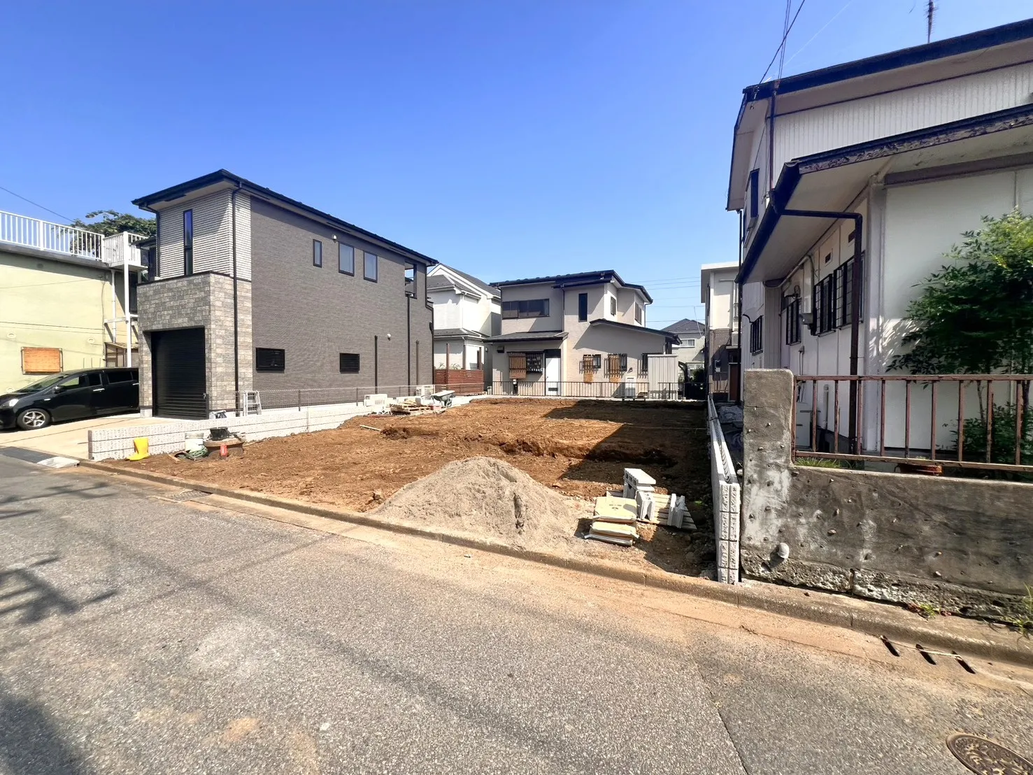 販売現地