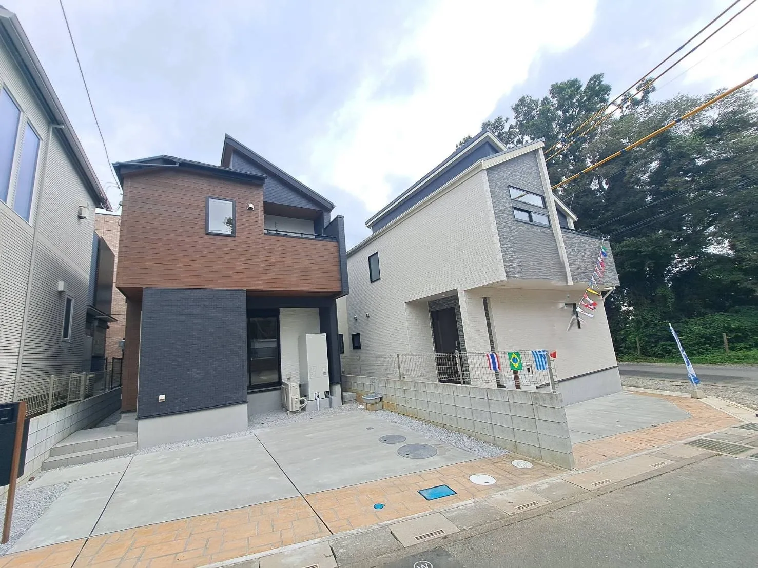 【外観/1号棟】堂々とした佇まいが目を引く住まいです♪