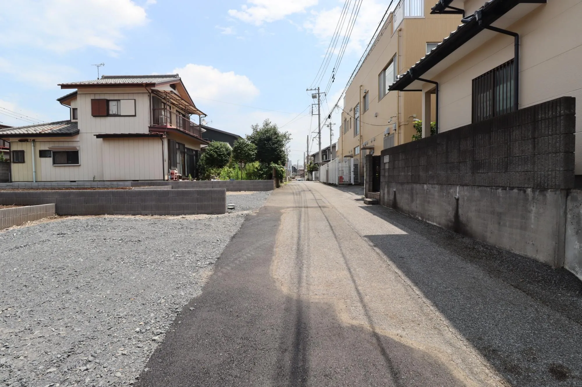 前面道路含む現地写真(造成後)