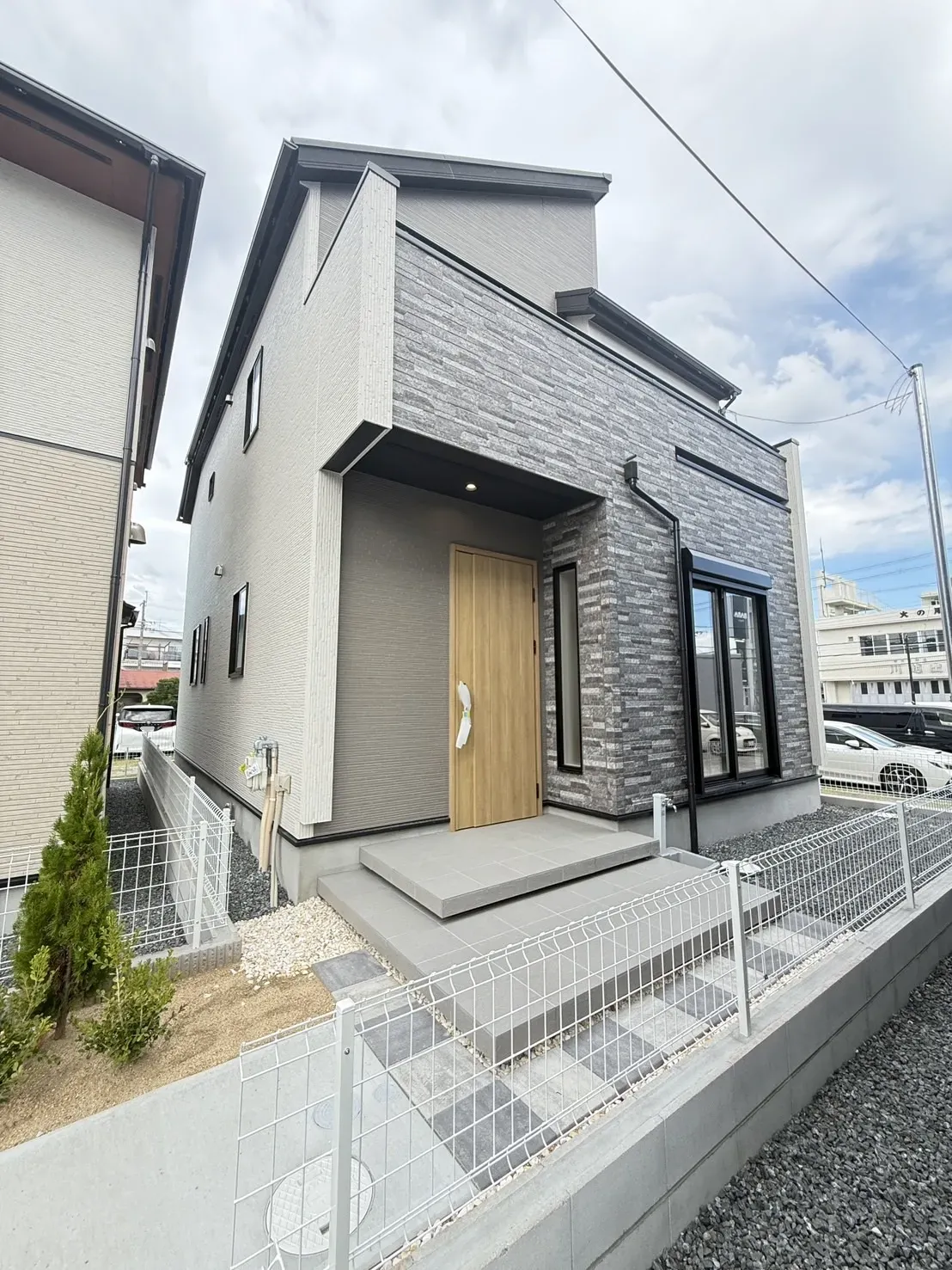 【②号棟外観】