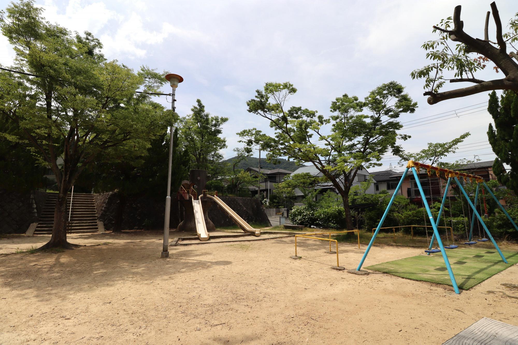 逆瀬台5丁目第2公園