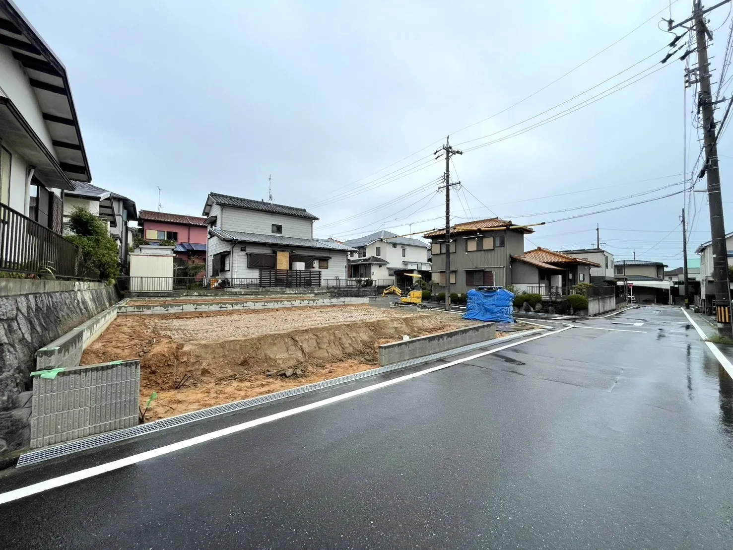 販売現地