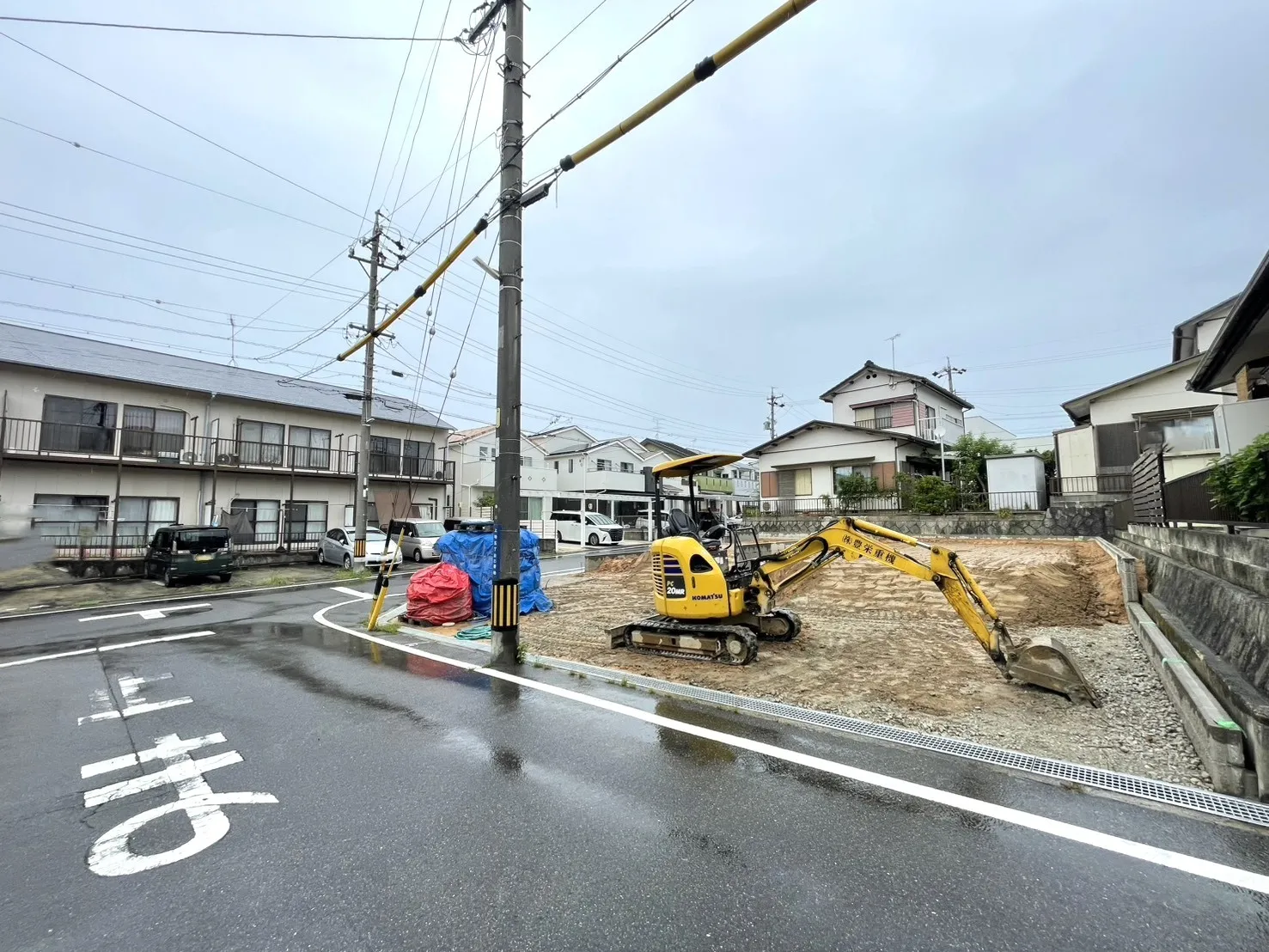 販売現地