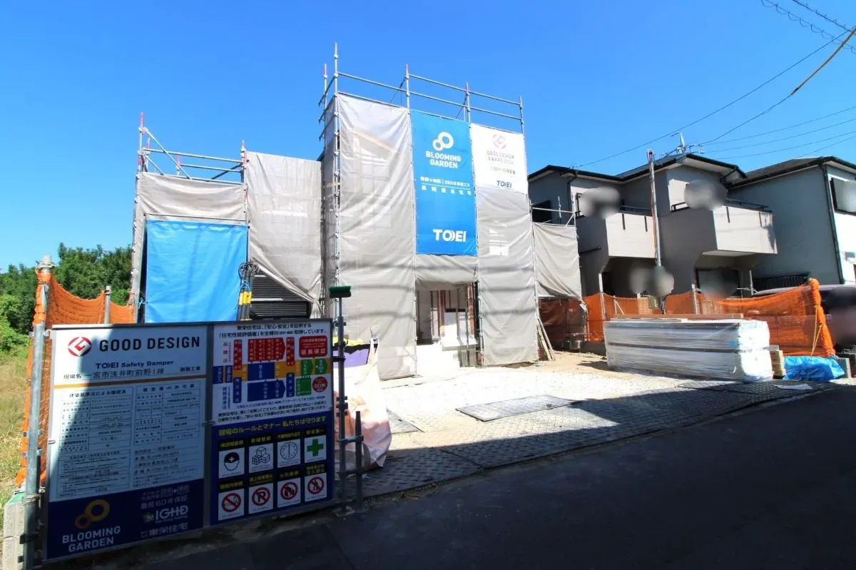 一宮市浅井町前野の「ブルーミングガーデン 一宮市浅井町前野1棟