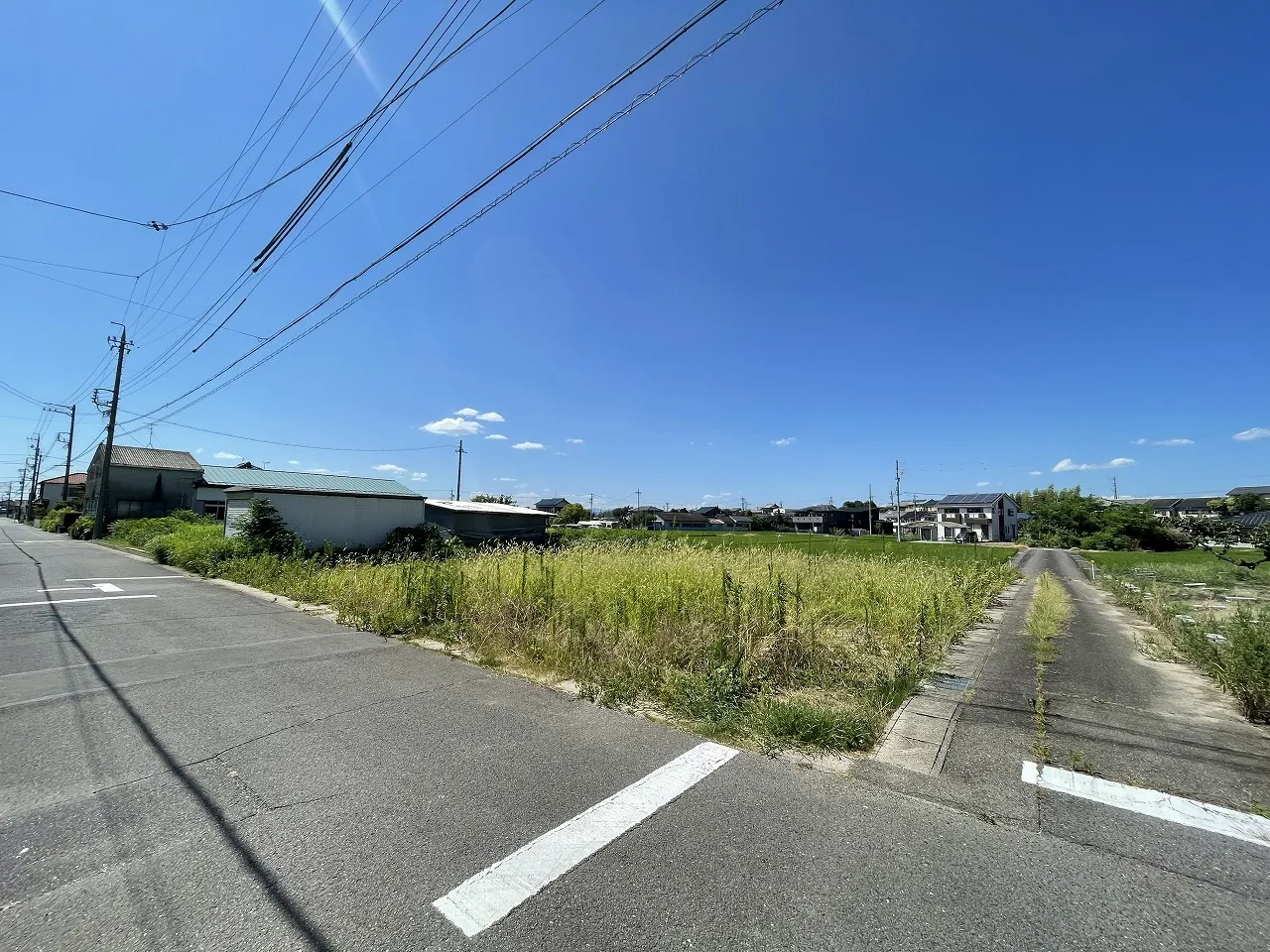 道路含む更地