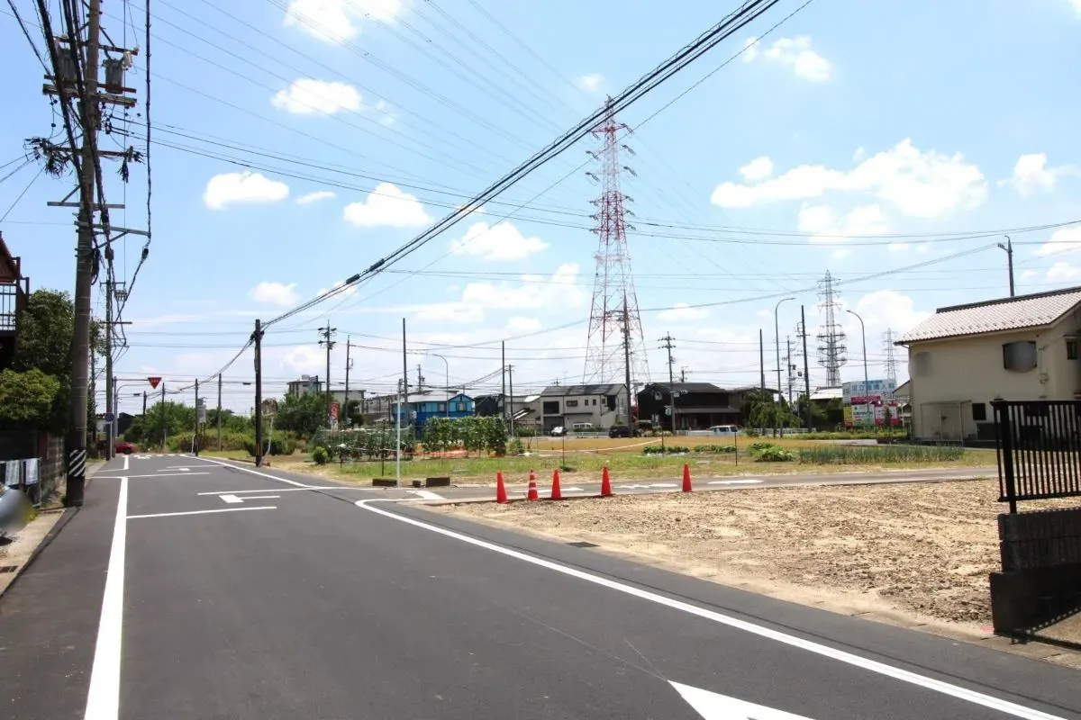 7月17日撮影 北側道路(西→東)
