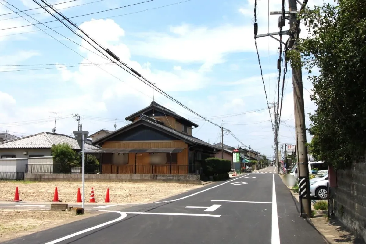 7月17日撮影 北側道路(東→西)