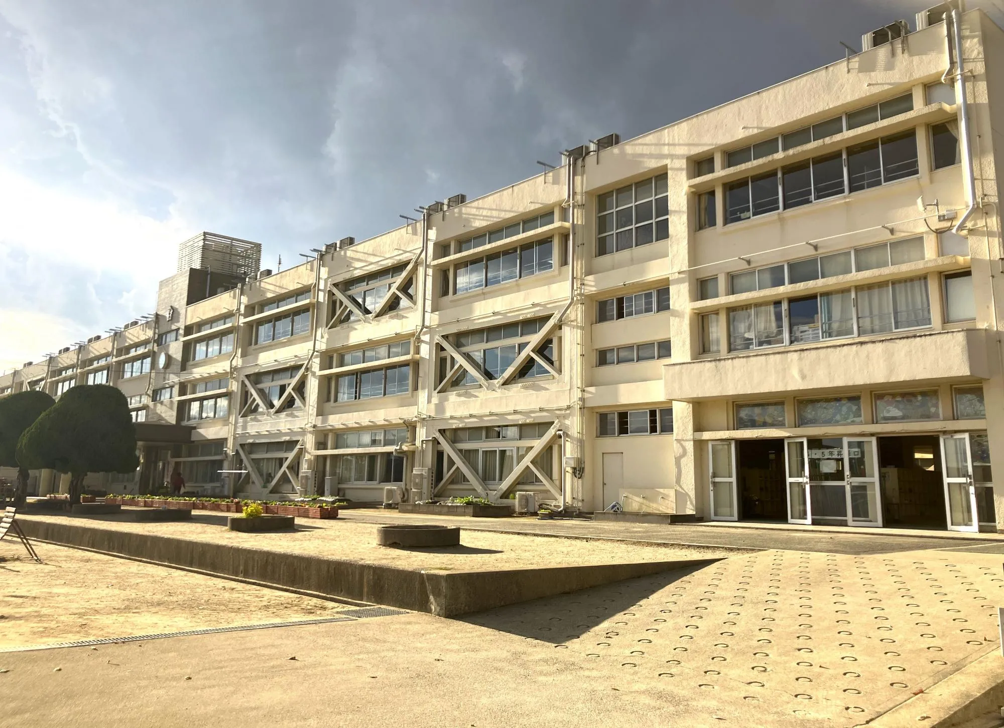 志免中央小学校