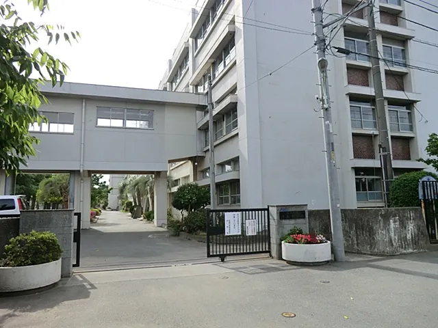 市立清泉中学校
