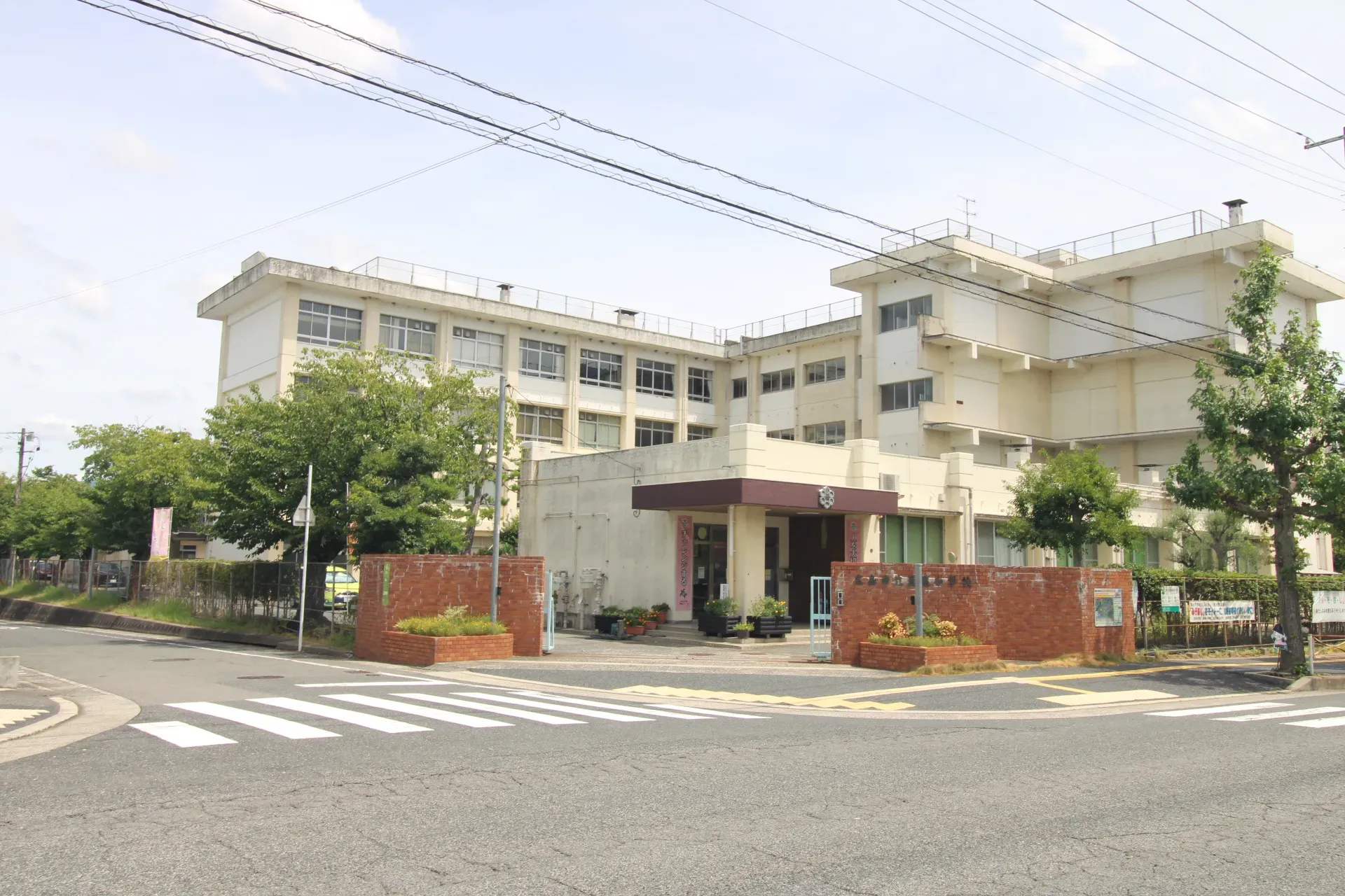 真亀小学校
