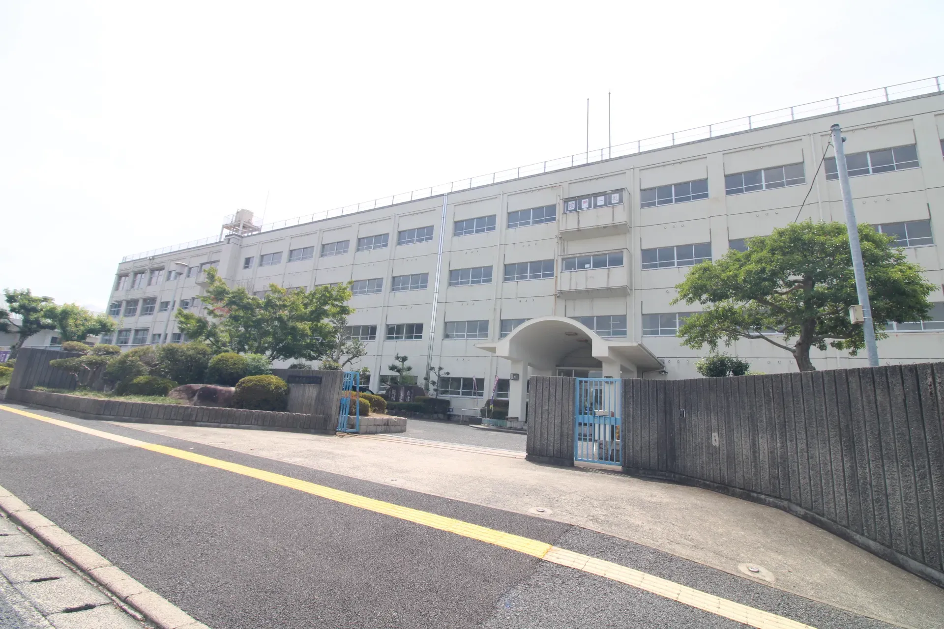 落合中学校