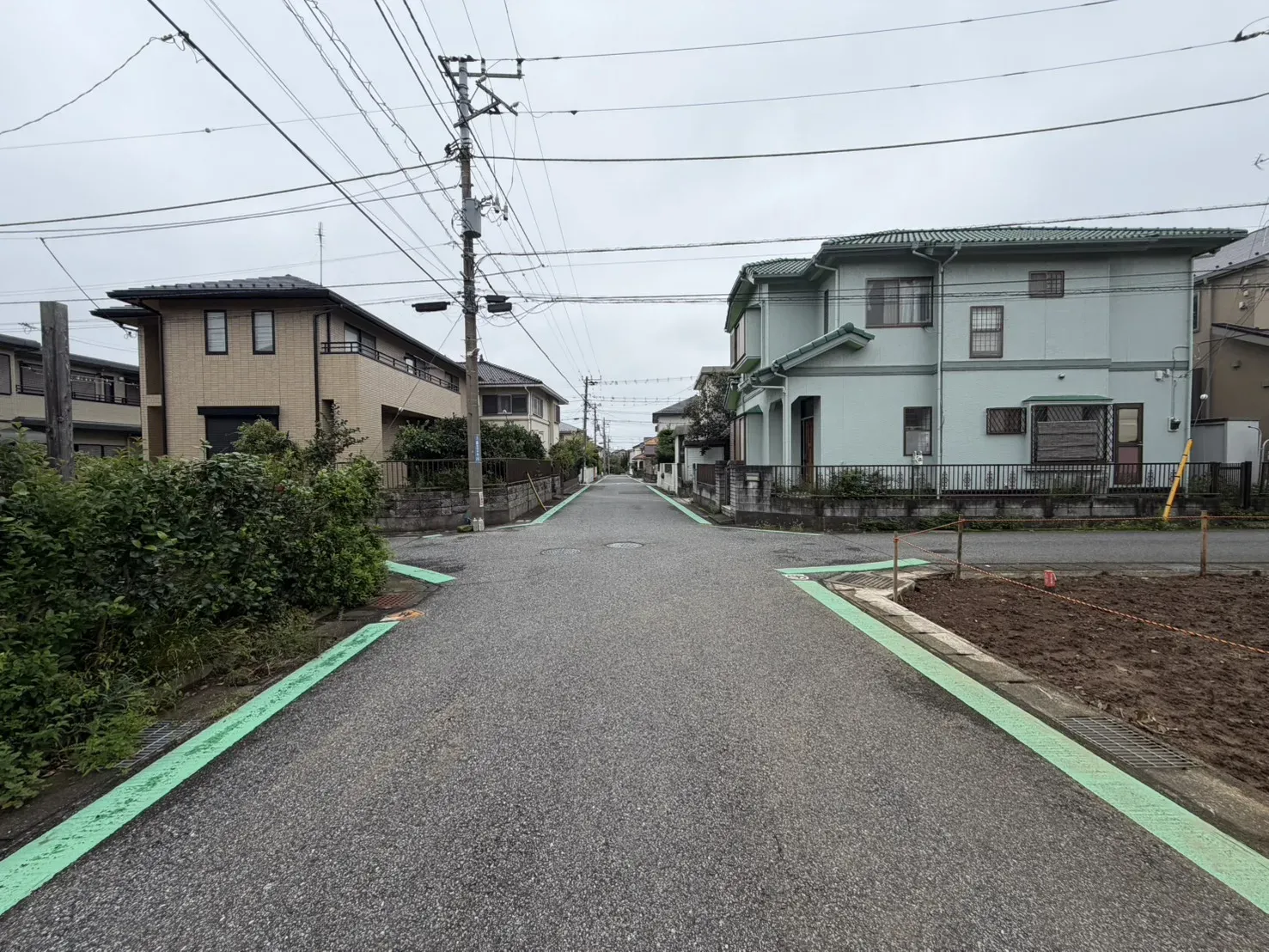 【前面道路 約6.0m】