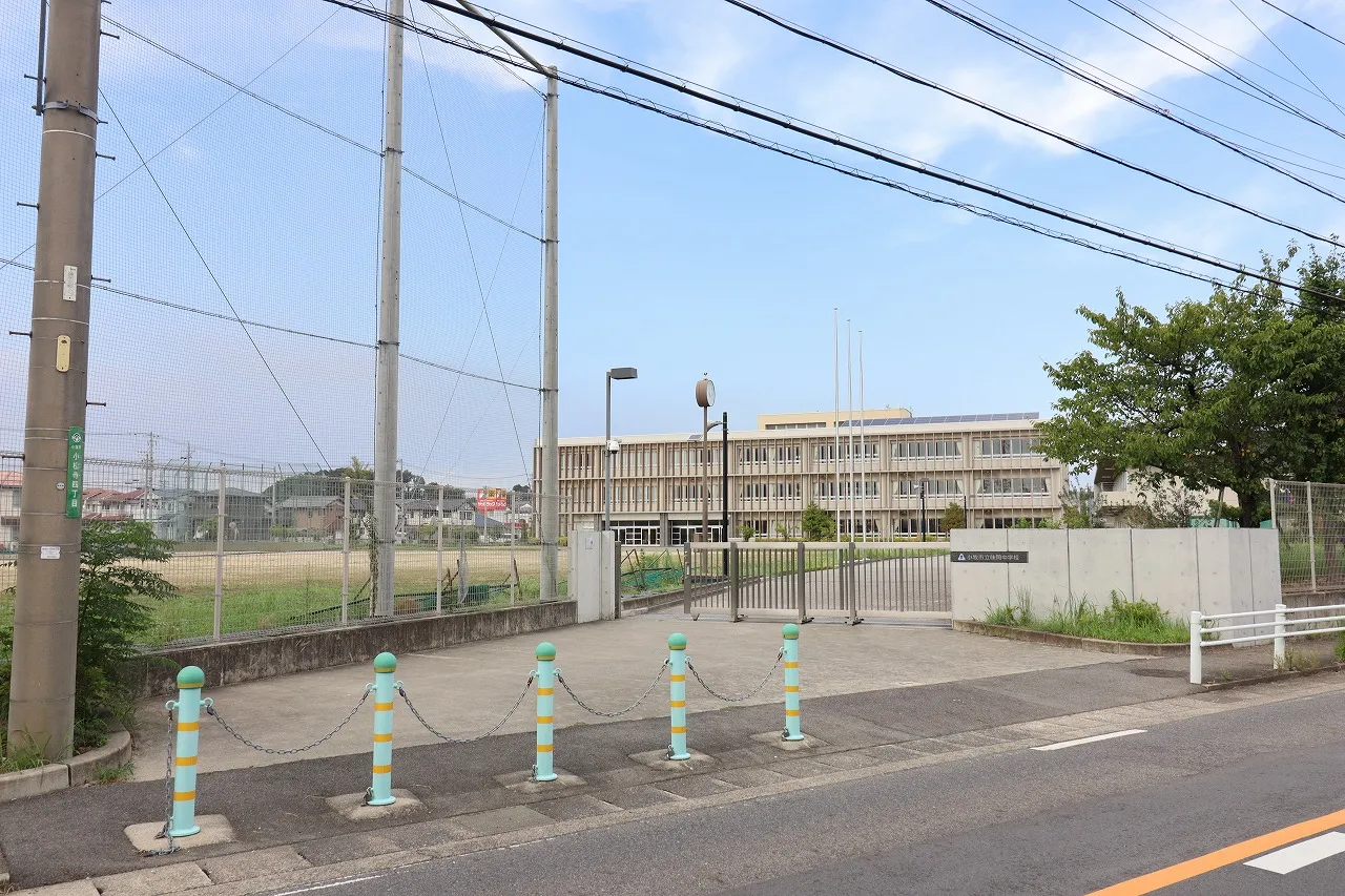 味岡中学校