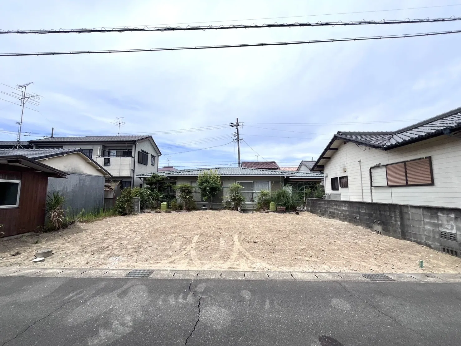 販売現地