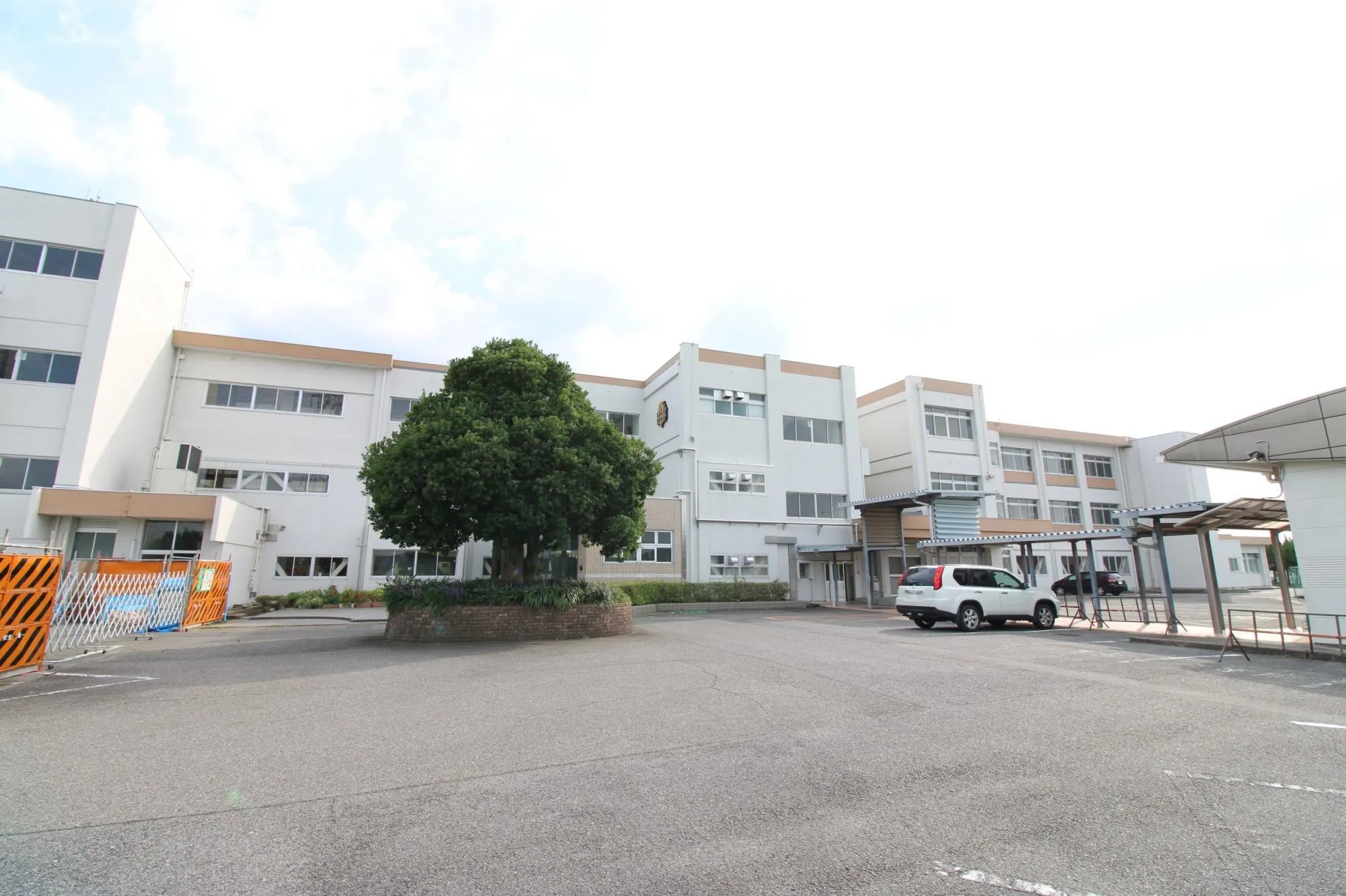 高橋中学校