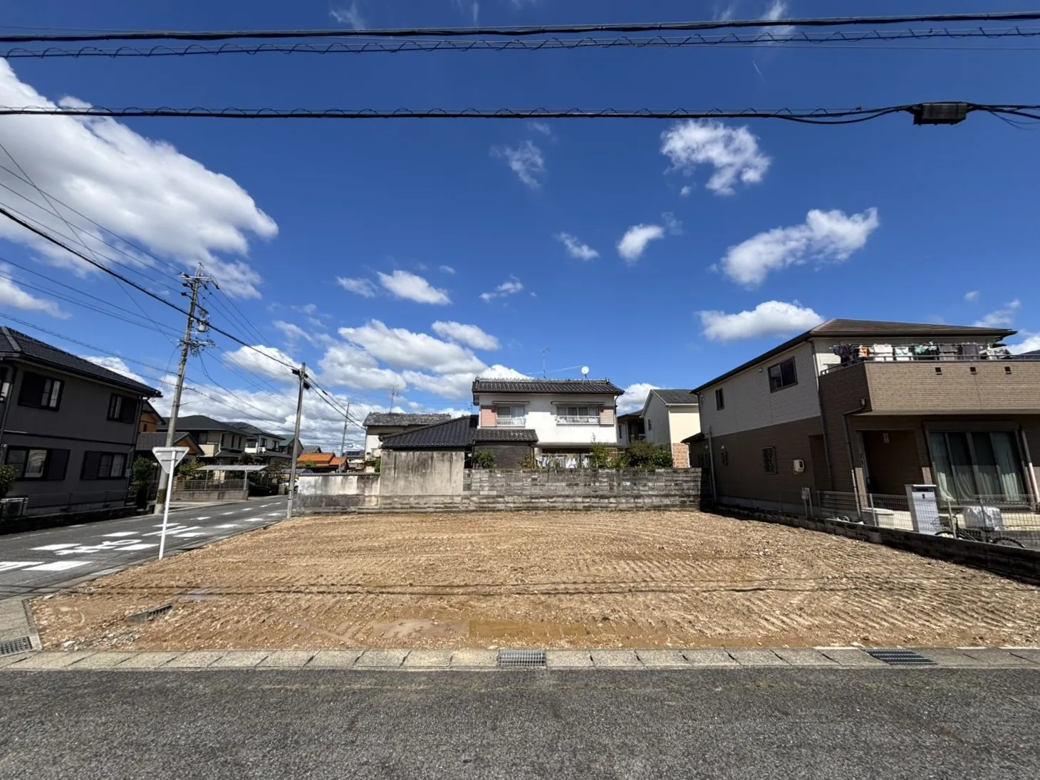 現地