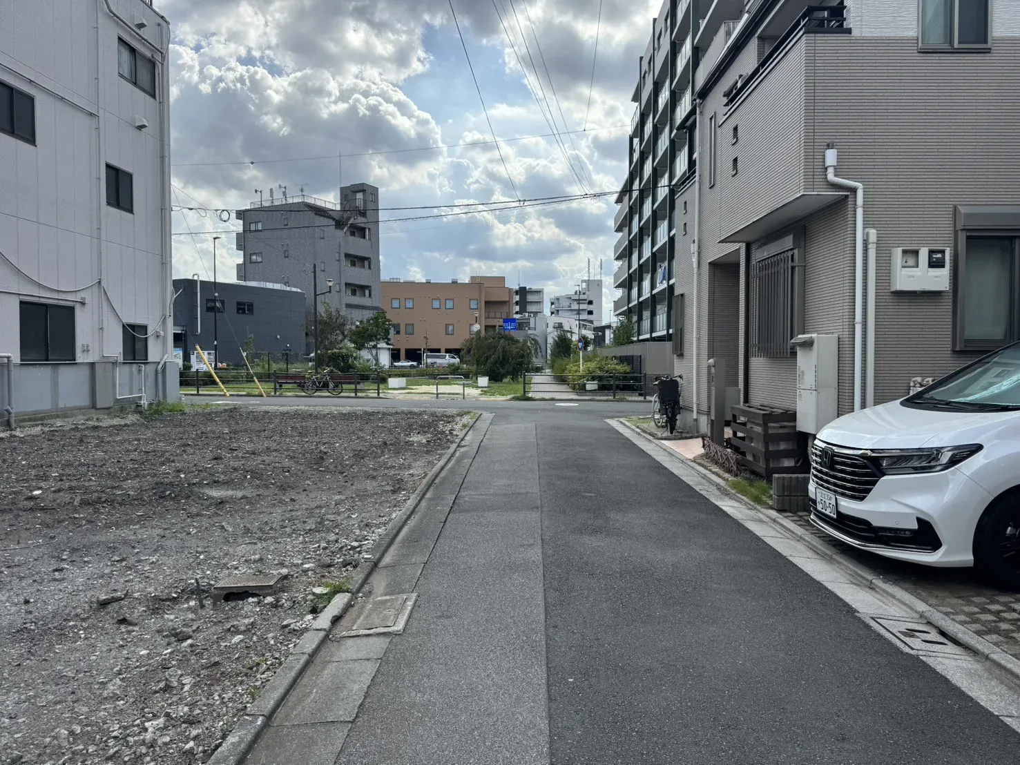 販売現地