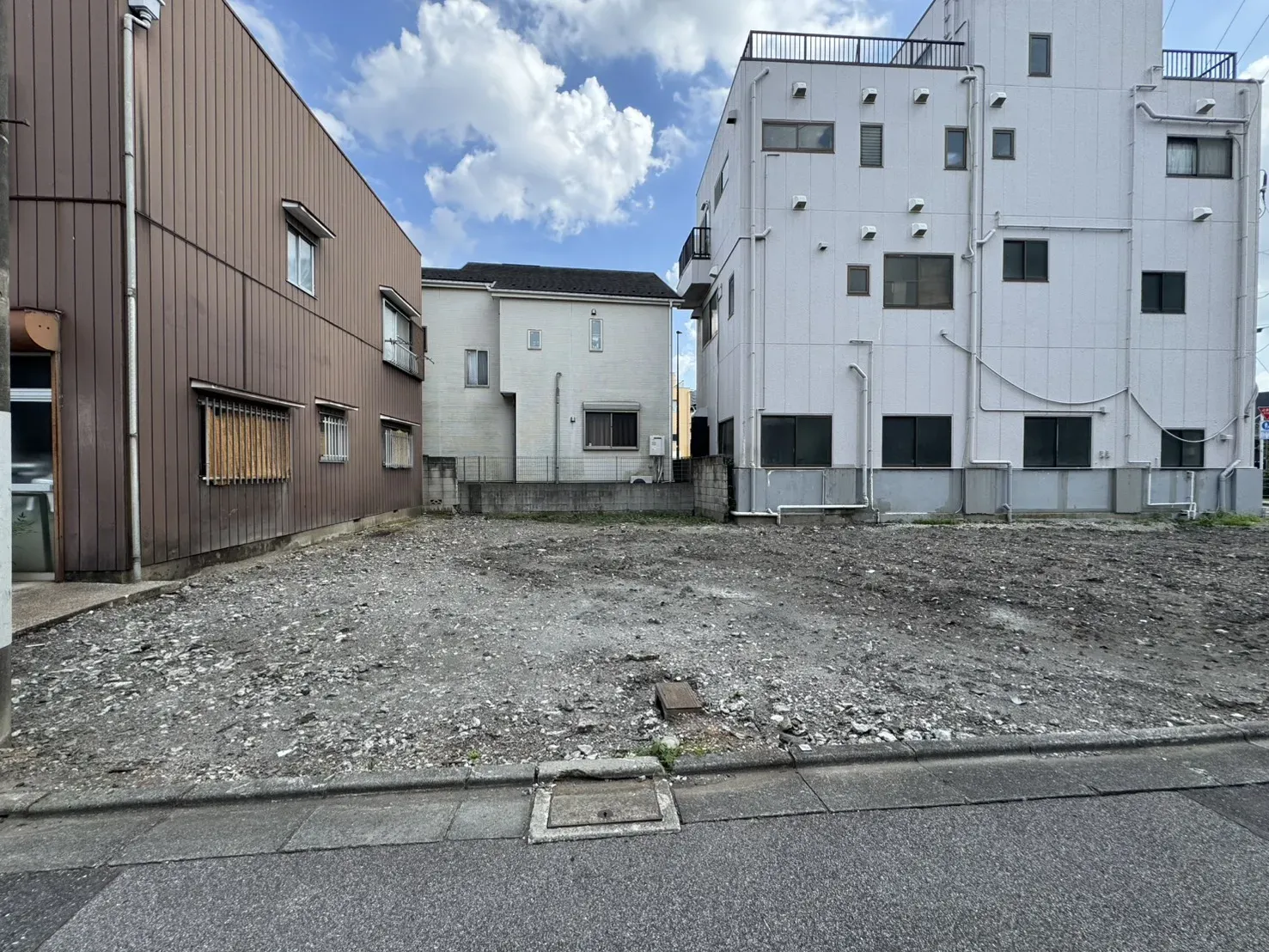 販売現地