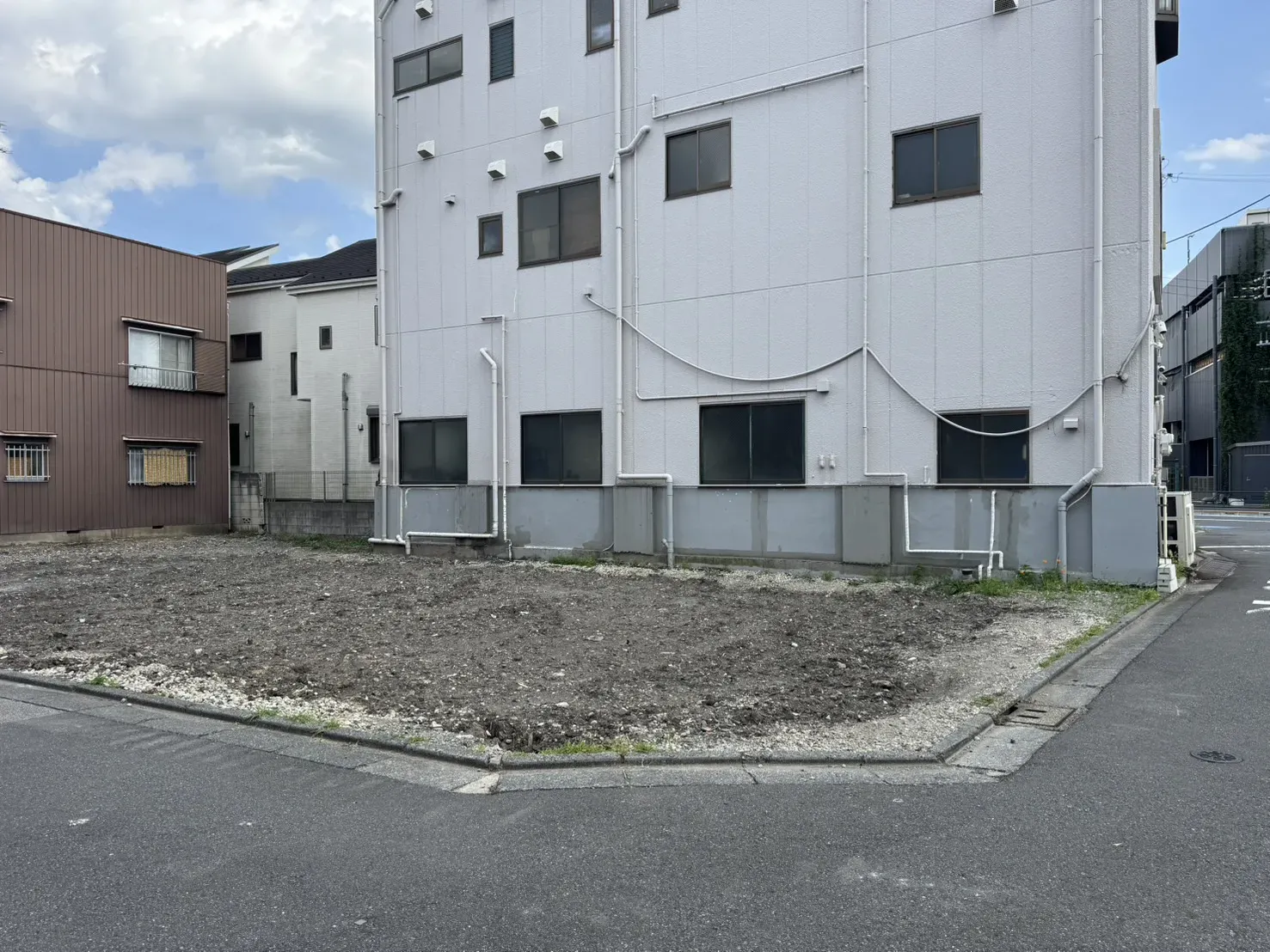 販売現地