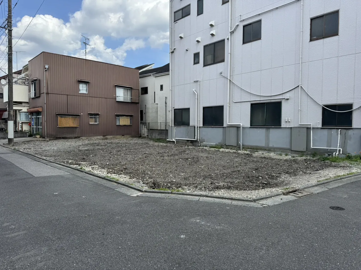販売現地