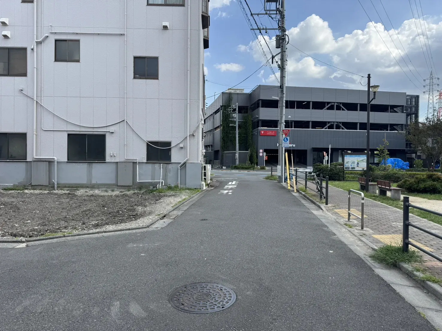 販売現地