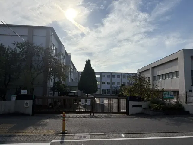 茅ヶ崎市立柳島小学校