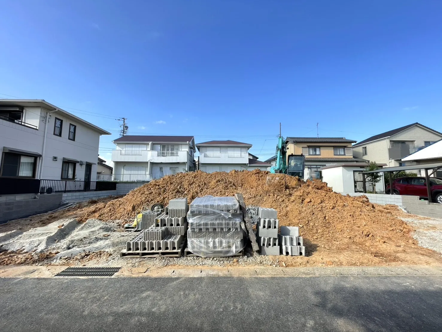 販売現地