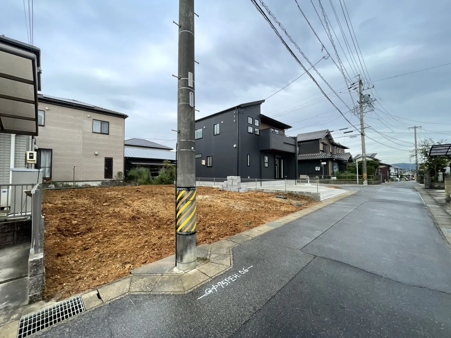 販売現地