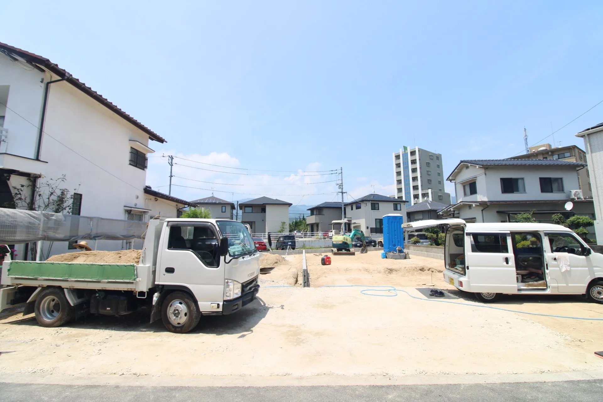 前面道路から見た宅地