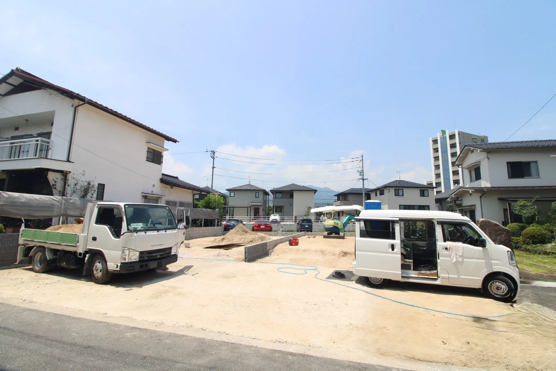 前面道路から見た宅地
